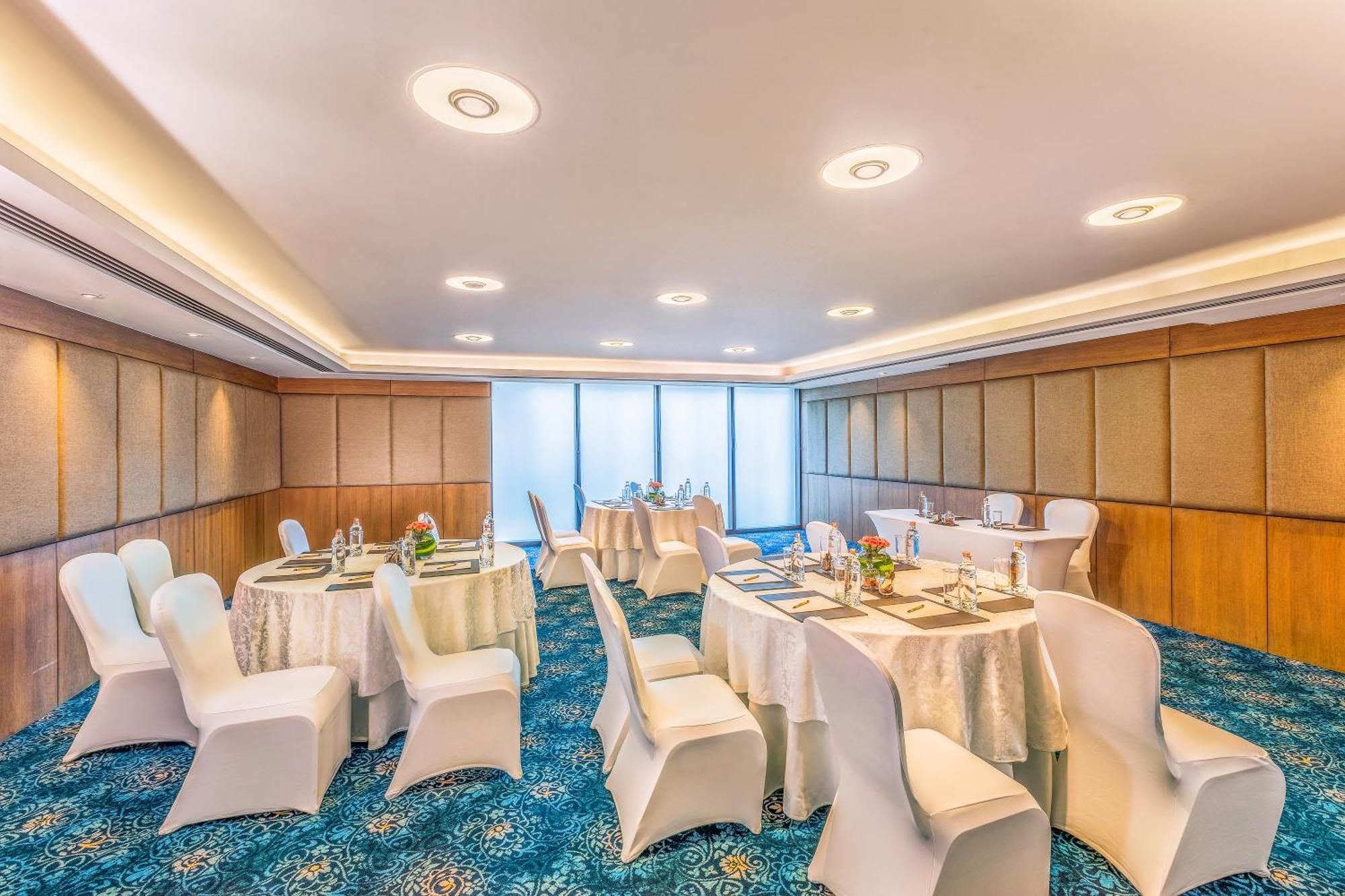The Leela Ambience Convention Delhi 5*
