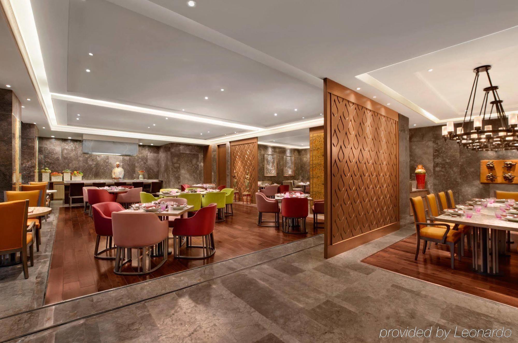Hotel The Leela Ambience Convention Delhi New Delhi