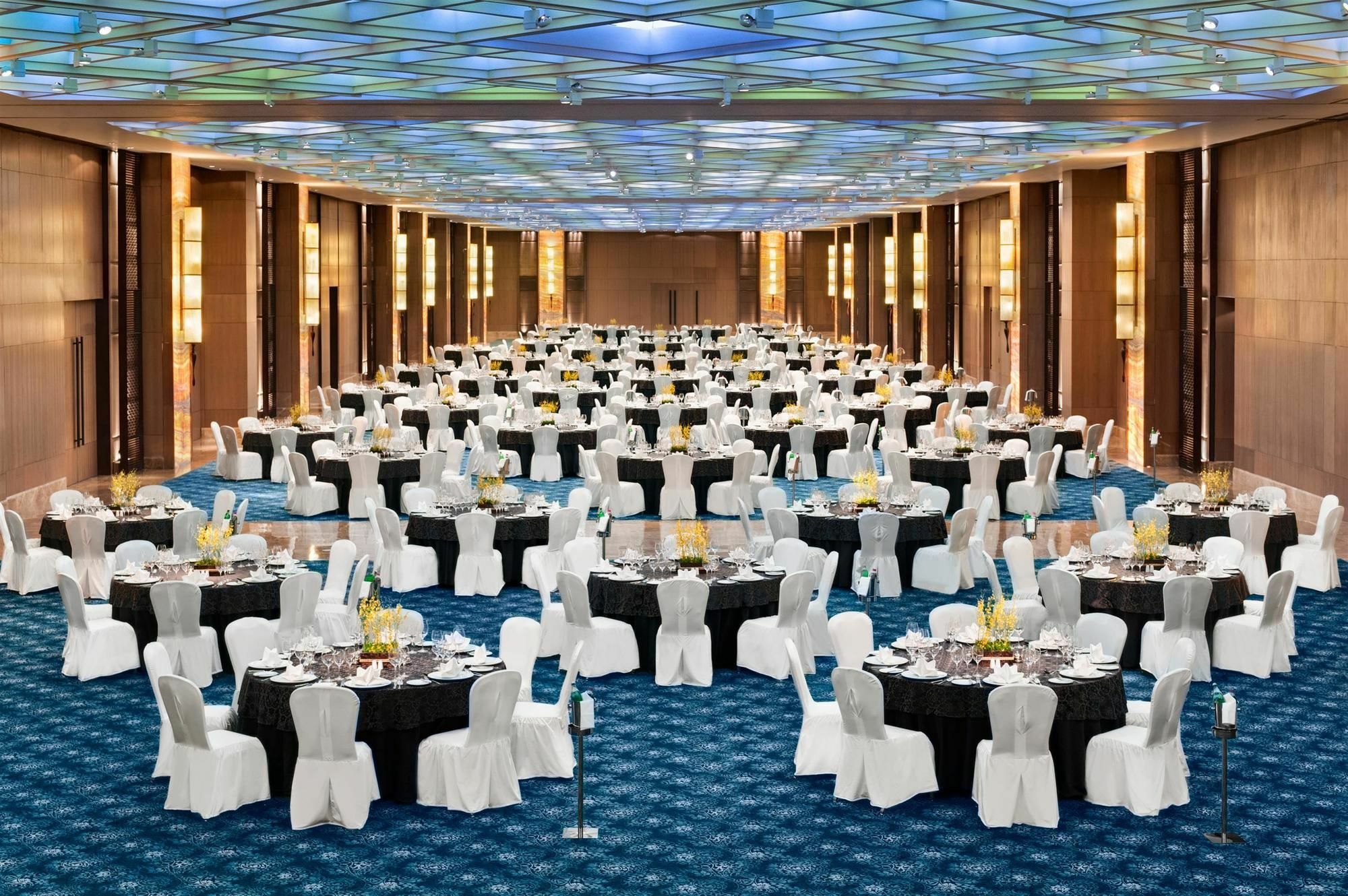 Hotel The Leela Ambience Convention Delhi 5*
